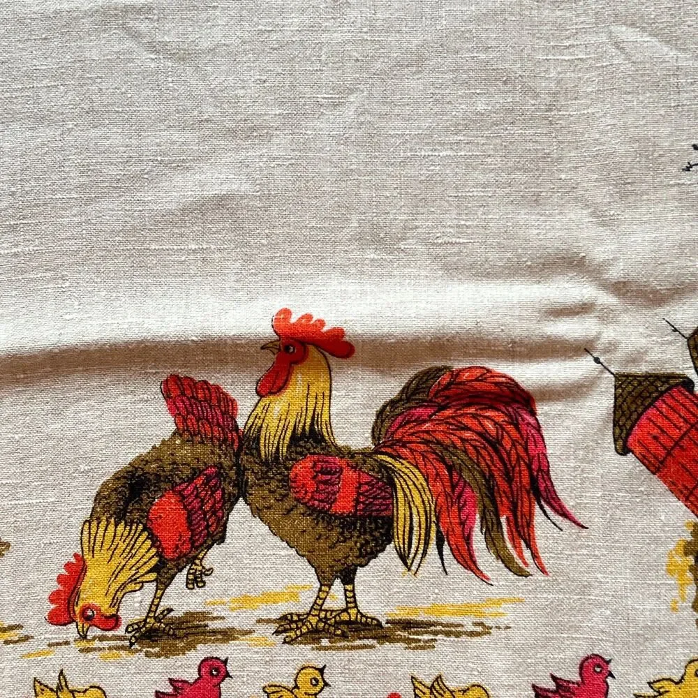 Vintage Farm House Rooster Hens Chickens Tablecloth Rectangular 63